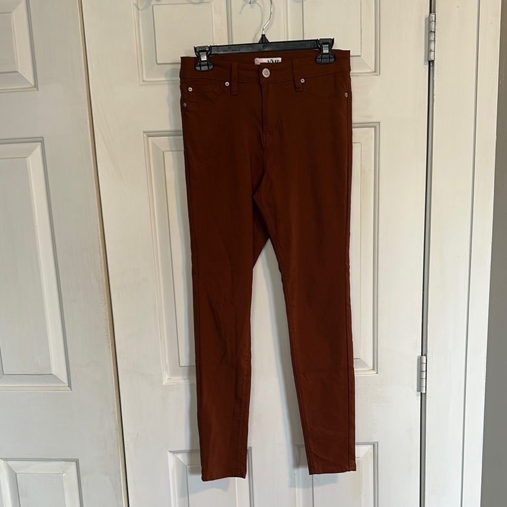 YMI Brown Jegging size medium women’s